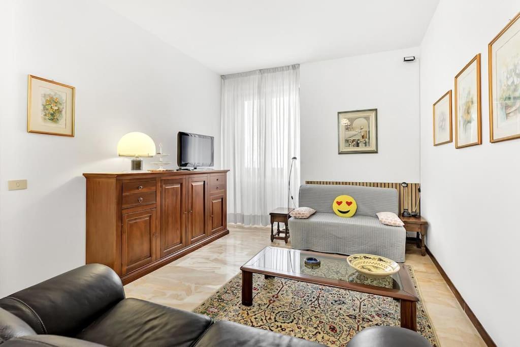 Alessia'S Flat - Sesto Apartment Sesto San Giovanni Exterior photo